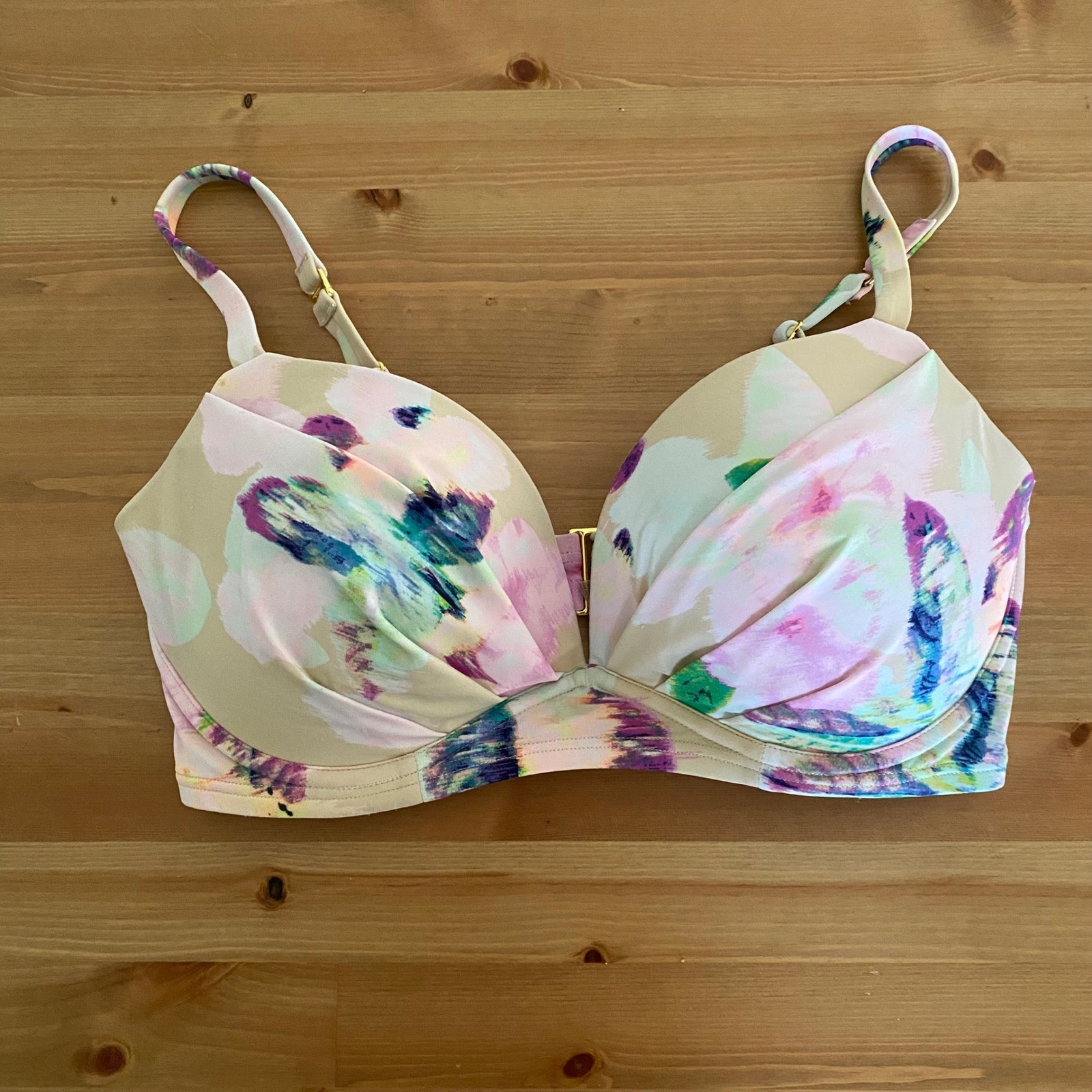 Victoria's Secret Watercolor Floral Underwire Bikini Top Tan Purple 34DD