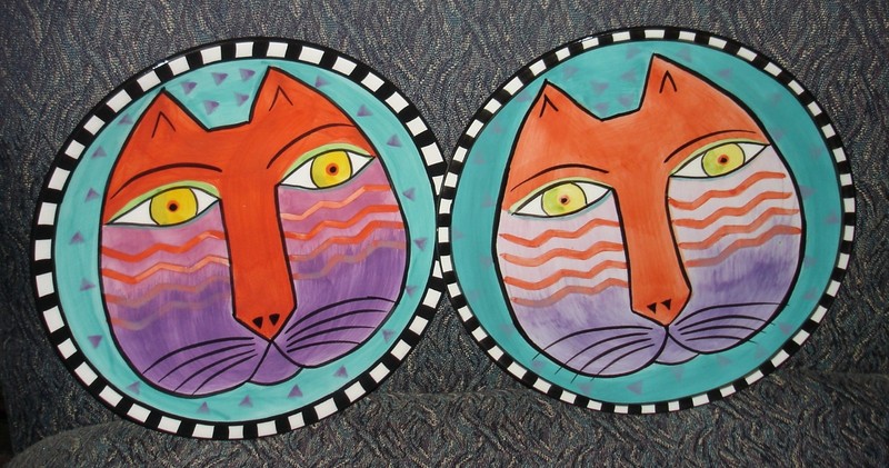 REDUCED! LAUREL BURCH Cat Plates (2) 1998  see pics  25% OFF!