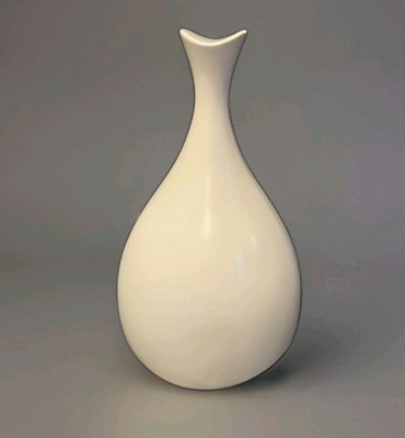RARE  COLLECTORS REDWING U.S.A POTTERY VASE MODEL# M-1629 MINT CONDITION