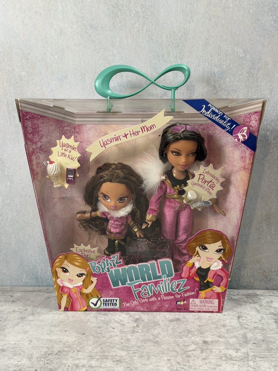 Bratz World Familiez Yasmin Her Mom Portia and Petz dog Sealed NOS