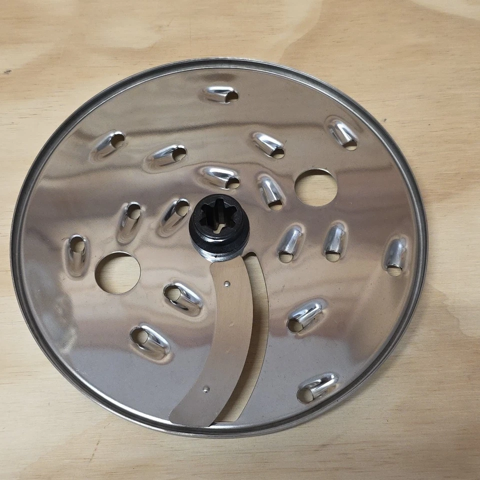 Oster 14 Cup Food Processor FPSTFP5273-DFL Replacement Slice/Shred Disc - Image 2 of 4