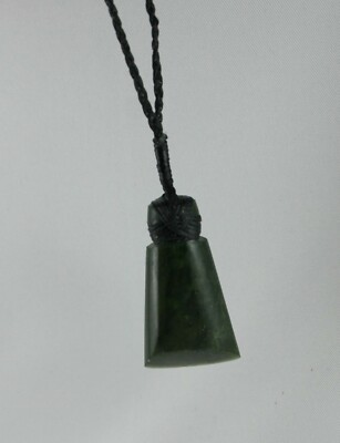 Maori Jade Carving aus Neuseeland  ADZE   TOKI  Talisman