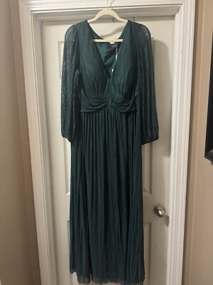 green emerald velvet dress LaDivine CD7484C Emerald 20 Sale – The Dress Outlet main image 0