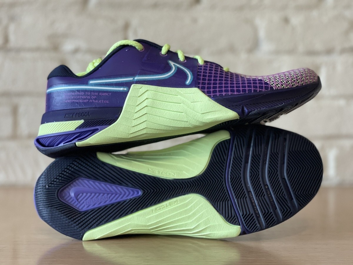 Nike Metcon 8 AMP Men s Size 10.5 Deep Purple Barely Volt Baltic