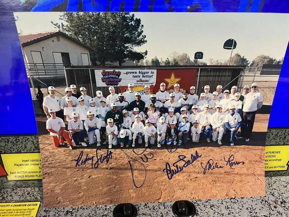 3 fotos de 8x10 auto firmadas Vida Blue con Shooty Babitt Mike Norris Rodney Scott Foto 3 de 4