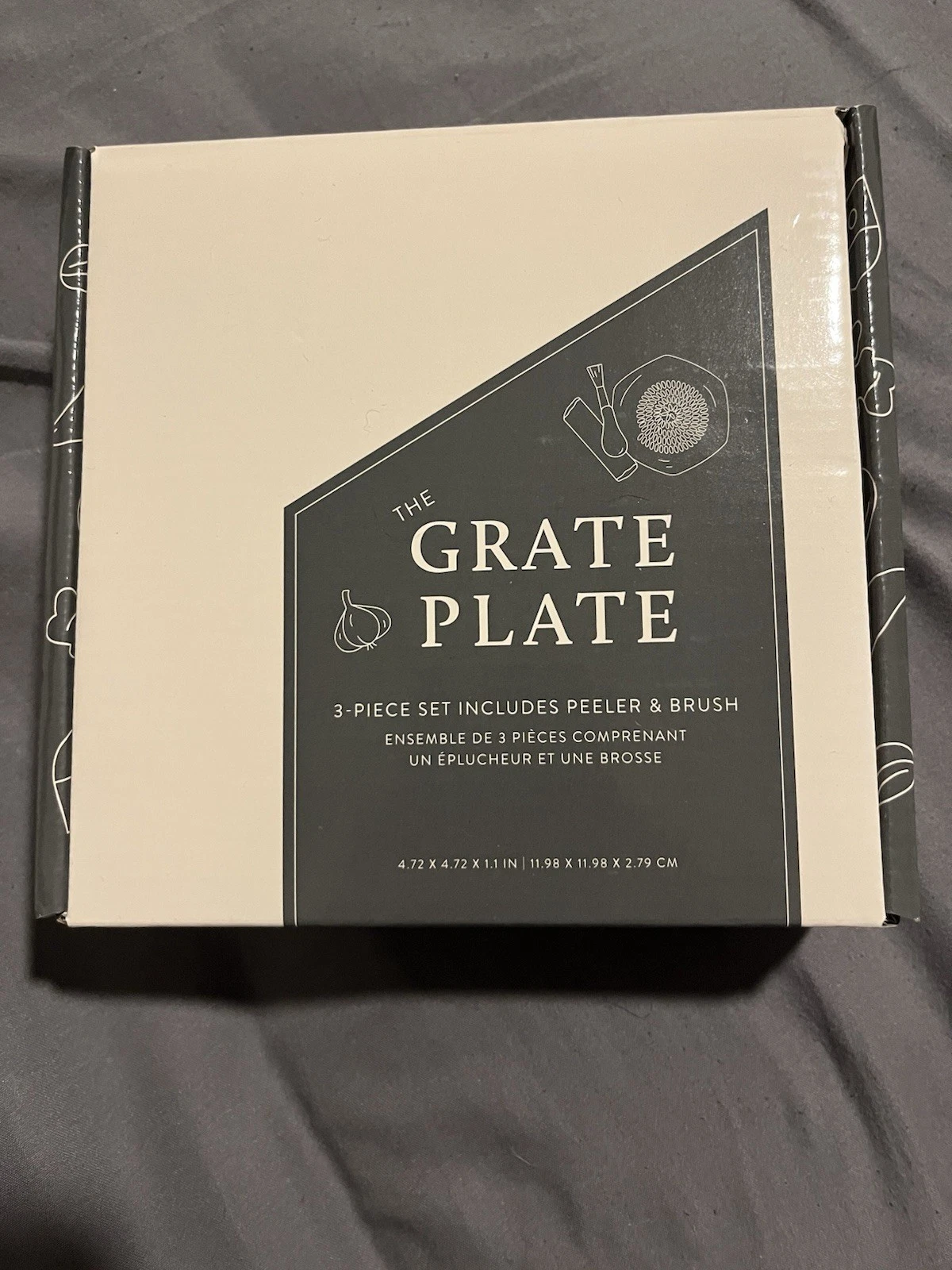 The Grate Plate Ginger Garlic Spice Grater 3-Piece Set with Peeler Green NIB