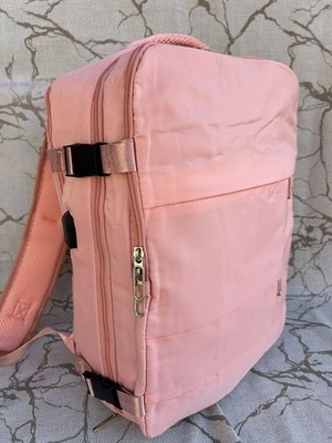 Travel backpack carry-on luggage in the cabin 40x30x20 suitable for all companies 