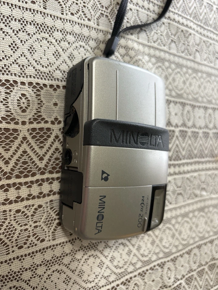 Minolta Vectis 200 IX-Date APS Film Camera Compact Silver UnTested Clean Vintage - Image 2 of 4