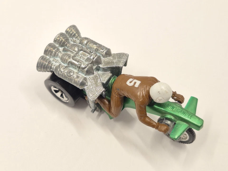 Hotwheels Rrrumblers Minty Fresh Green Roamin' Candle - Image 4 of 4