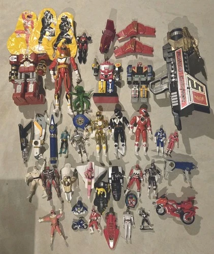 HUGE Vintage Mighty Morphin Power Rangers Action Figure And Accessory Lot