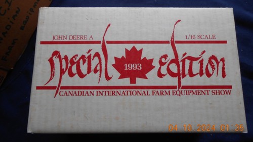 Ertl John Deere A 1/16 Scale Tractor Canadian International Farm Show NIB Rare - Bild 3 von 10
