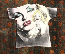 Vintage 90s Marilyn Monroe all over print T shirt size XL 100 cotton
