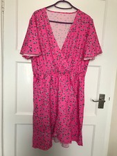 Shein Bright Pink Floral Short Sleeve Size L Faux Wrap Dress V Neck Lightweight