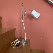 LAMPE DE BUREAU ART-DÉCO  - COL DE CYGNE - TULIPE EN OPALINE BLANC