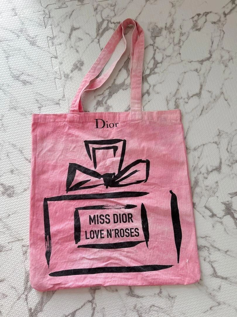 Sac fourre tout Dior miss dior exposition nouveauté limitée occasion