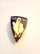insigne , pucelle , BA 122.sans épingle