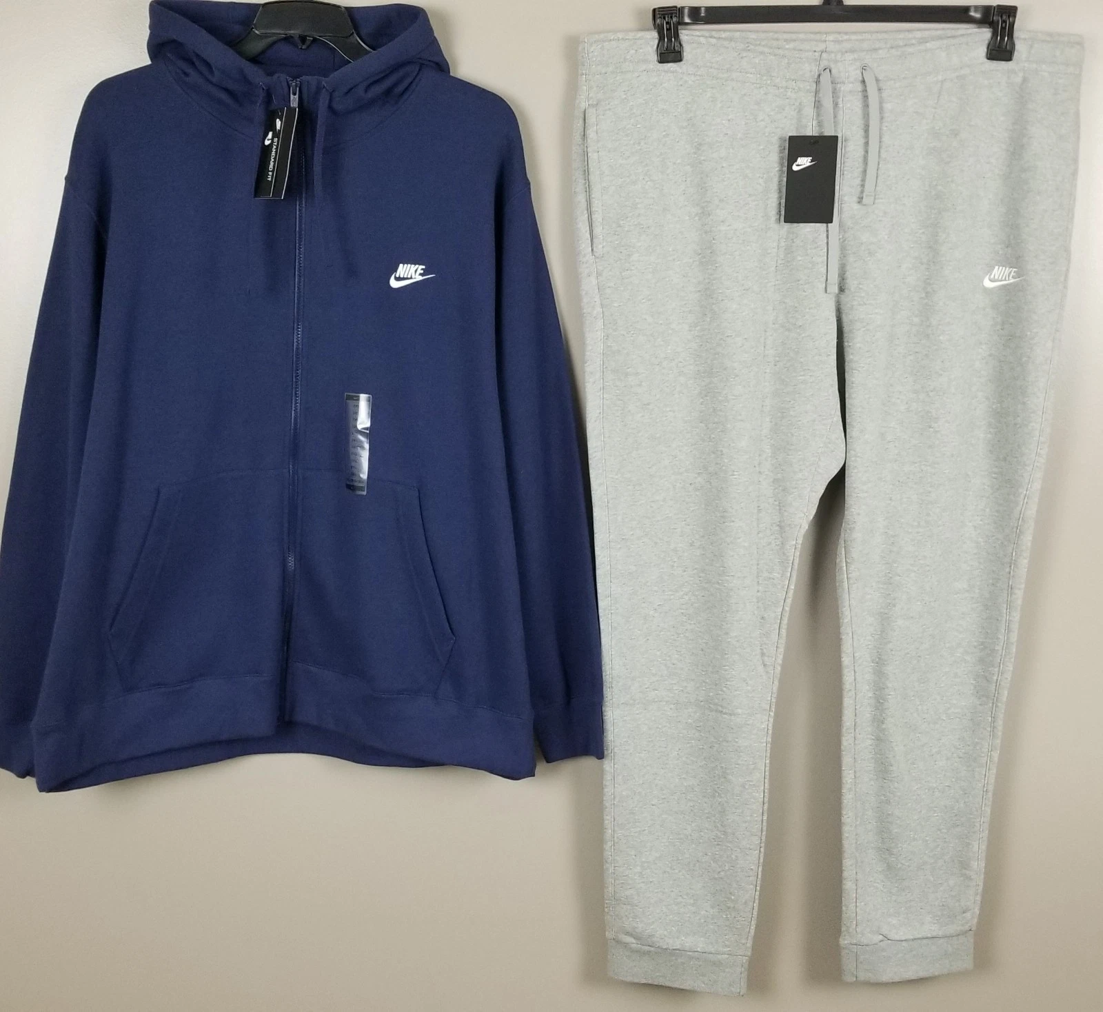 NIKE FLEECE SWEATSUIT HOODIE + PANTS OUTFIT SET NAVY BLUE GREY NEW (3XL / 3XLT)
Opens in a new windo