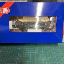 Heljan 4357 O Gauge Br Grey/yellow Dutch ZEV catfish Hopper