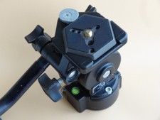 Manfrotto 136 Fluid Video Tripod Head + Plate Handle