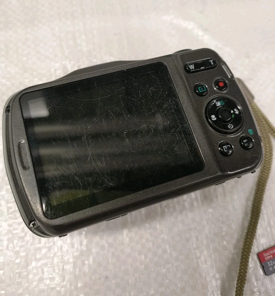 Praktica Luxmedia WP240 20.0MP Underwater Compact Digital Camera Orange Tested - Image 4 of 4