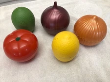 Lot Of 5 Produce Veggie Savers 4 Hutzler 1 Modern Onion Onion Lemon Lime Tomato