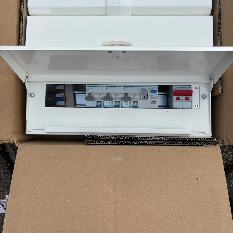 Hager VM91214H Dual Row 12+14 Way CU 2×100A RCCB 3×AFDD RCBO Arc Fault New - Image 2 of 4