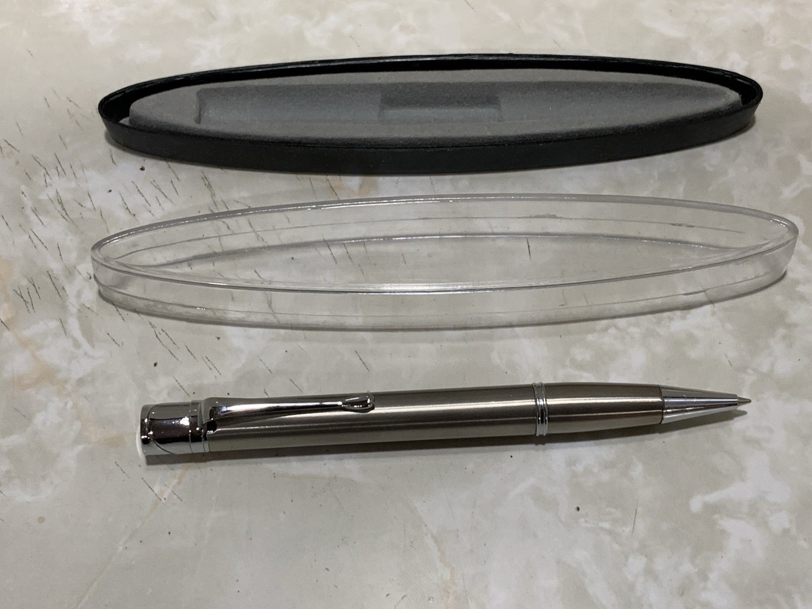 That Looks Like An Ink Pen . Used With Box . Odd ! ! !