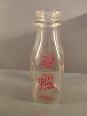 Three Ring Farm North Scituate Massachusetts Quart Milk Bottle