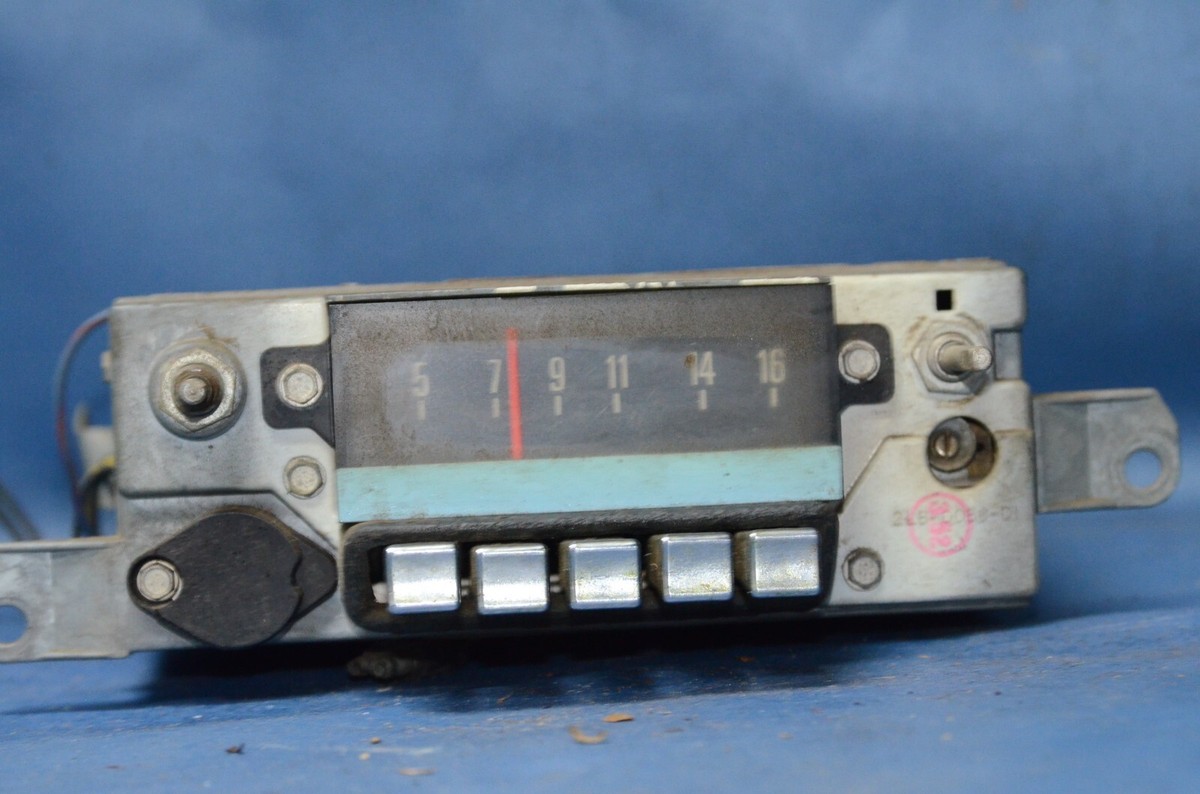 Vtg 1967 Ford LTD Galaxie 500 XL AM Stereo Push Button Radio C7AZ