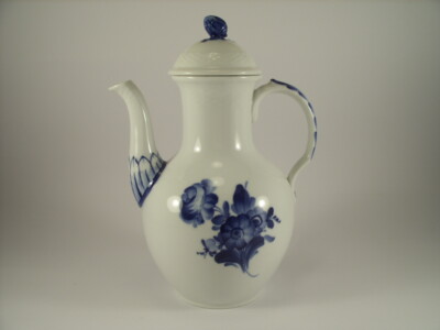 ROYAL COPENHAGEN '' Blue Flower '' Kaffeekanne