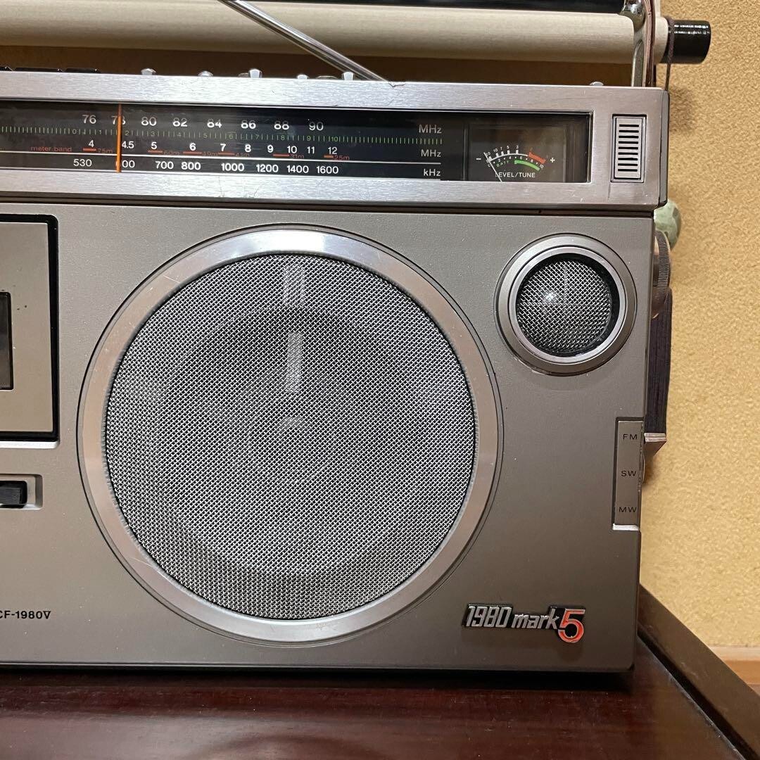 Sony CF-1980 Mark5 Mono CassetteRecorder 5.7W Output FM AM