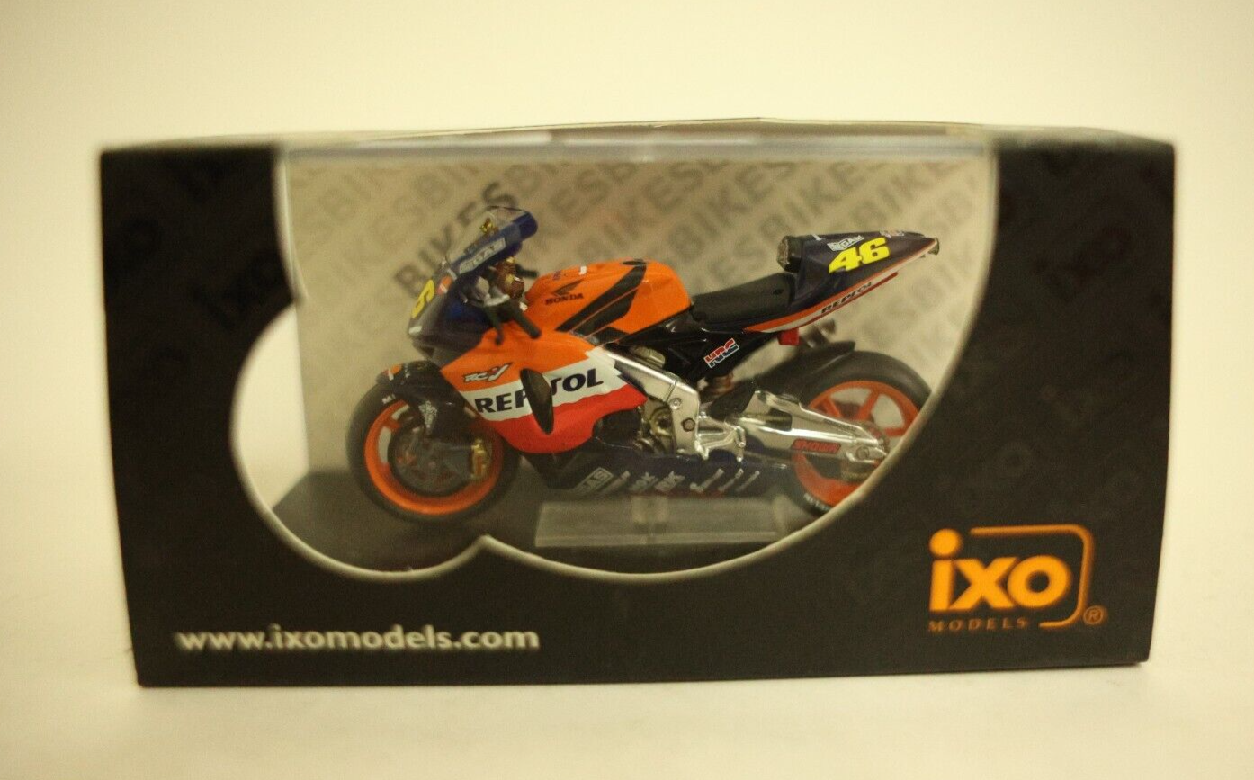 IXO RAB055 Honda RC211V 46 V Rossi 2003 1:24 scale model. Cased excellent