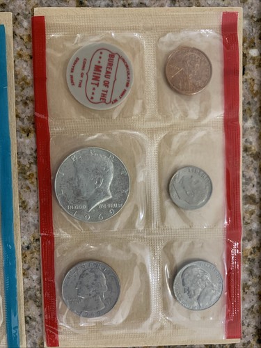 1969 U.C. U.S Mint 10 piece set sealed in original cell. OGP - Picture 3 of 4