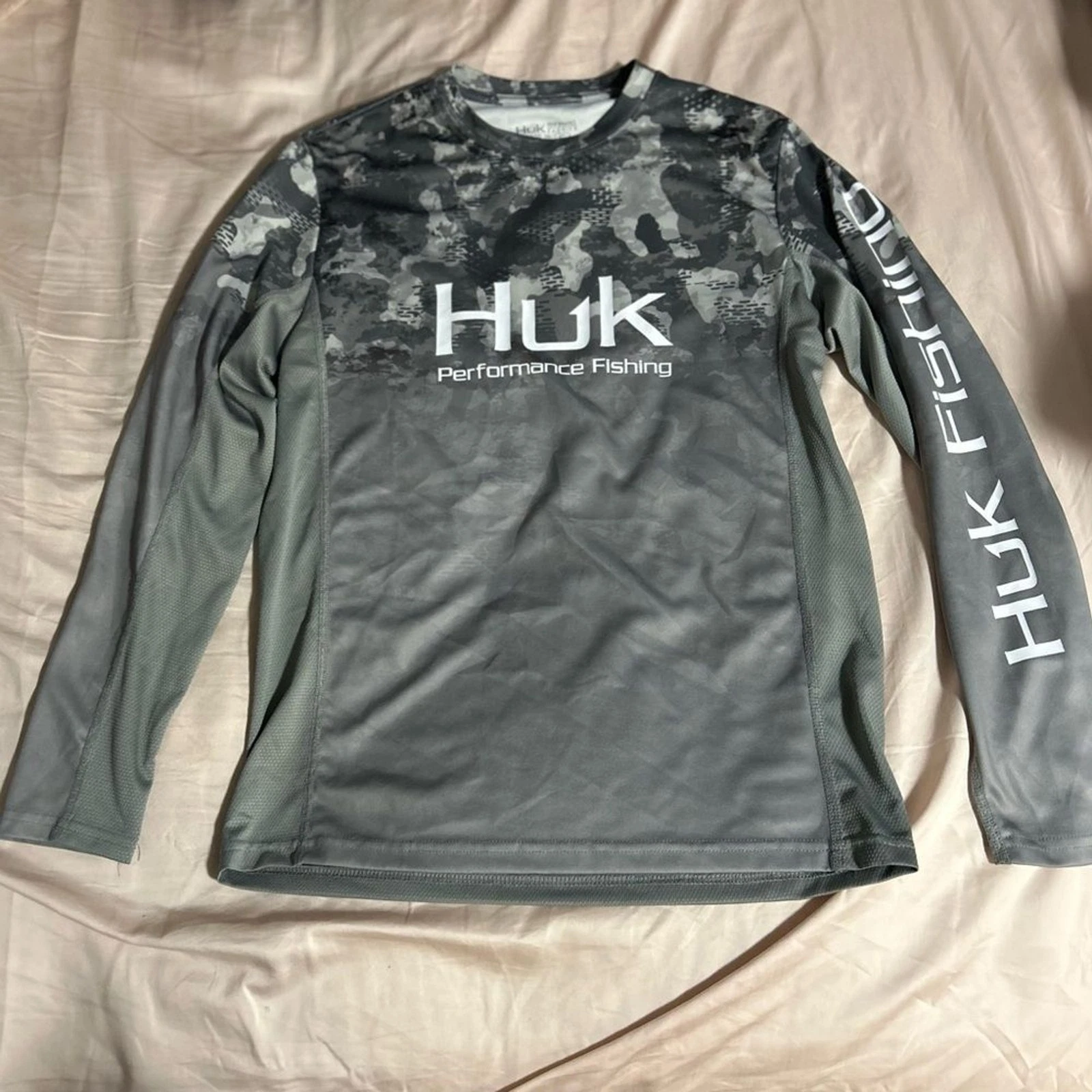 HUK ICON X MEN’S REFRACTION CAMO FADE FISHING SHIRT SIZE S