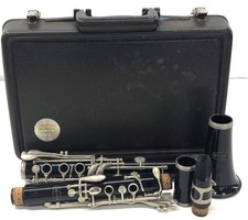 Selmer Bundy Resonite Bb Clarinet Student Model with Hard Case & Mouthpiece