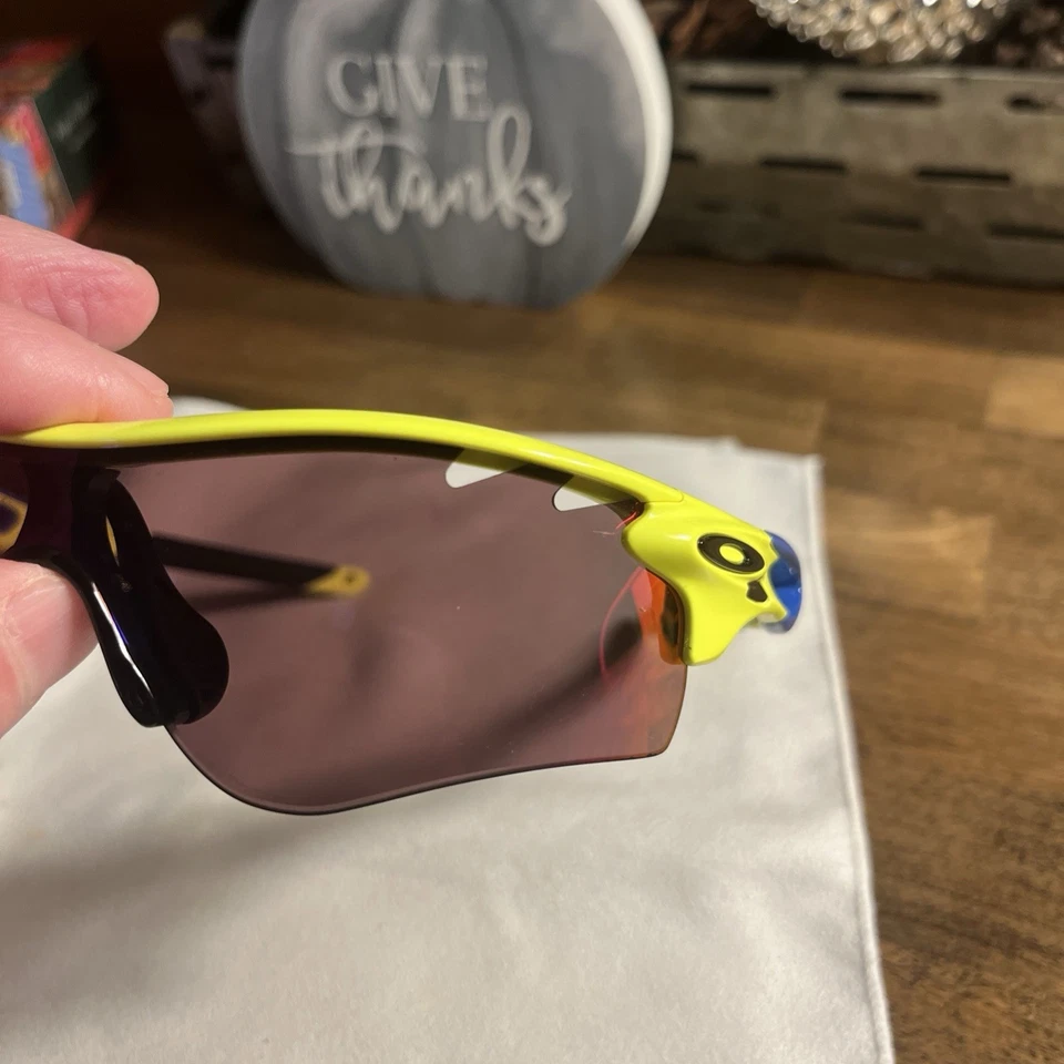 Oakley Sunglasses Radar Lock Retina Burn/ Blue +Red Lens Tinkoff Cycing RARE - Image 2 of 4