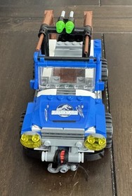 LEGO 75916 Jurassic World: Dilophosaurus Ambush