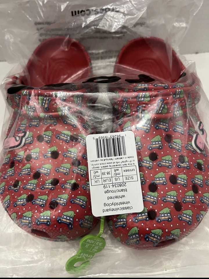 NEW 2022 Holiday Vineyard Vines Crocs Classc Clog colaboration WHALE