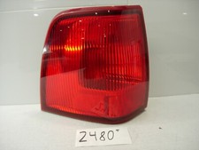 03 04 05 06 Lincoln Navigator DRIVER Side Tail Light Used Rear Lamp #2480-T 