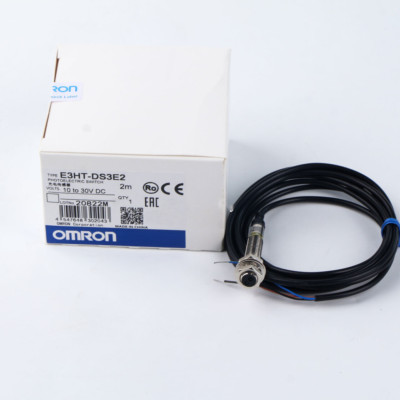 1pcs NEW for Omron E3HT-DS3E2 Photoelectric Sensor Switch