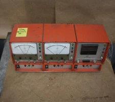 2x PreTec 1080.1 Analog Comparators 53202 63202 + 1x um 20 200 2000 digital