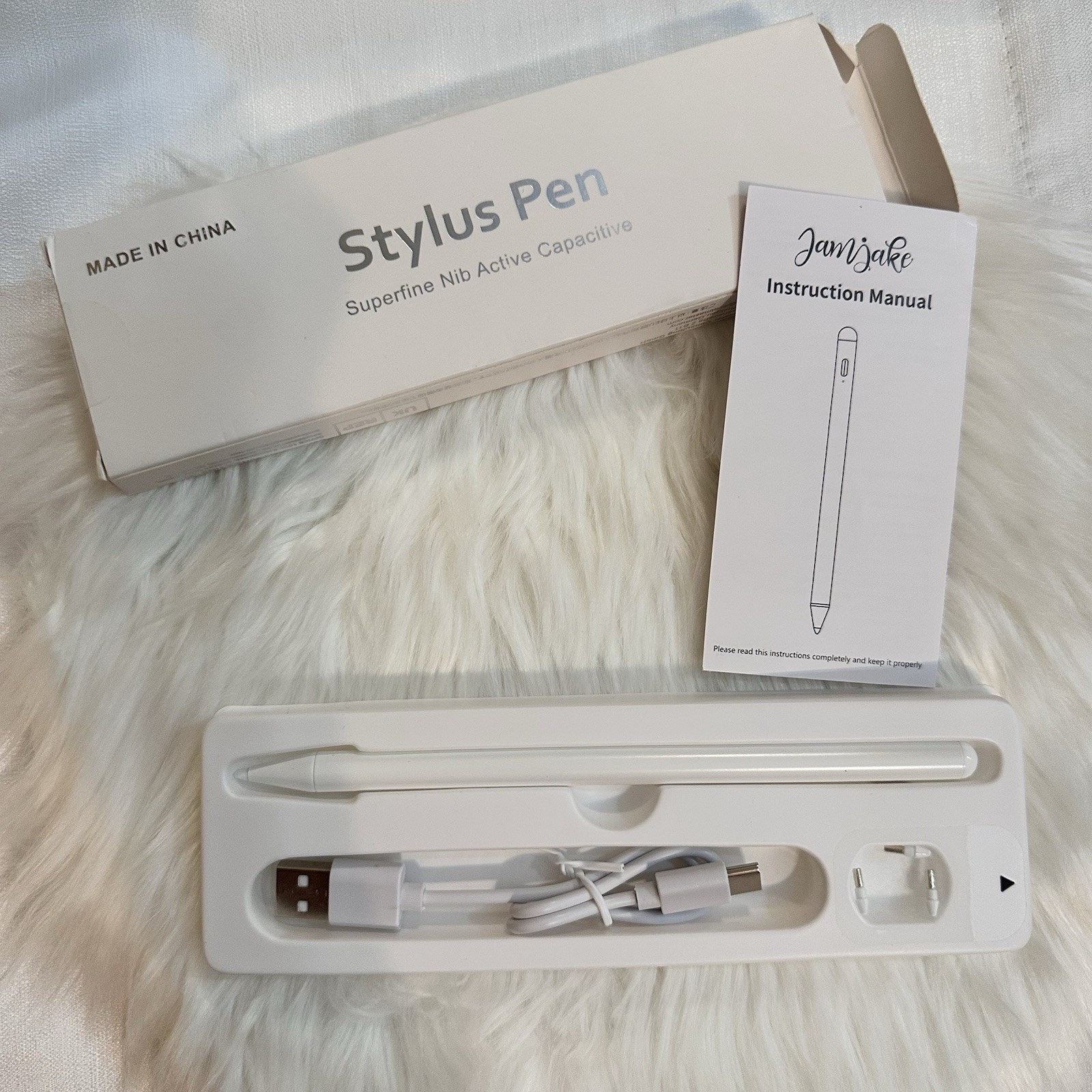 Used Stylus Pen for iPad with Fine Tip and Magnetic Attachment