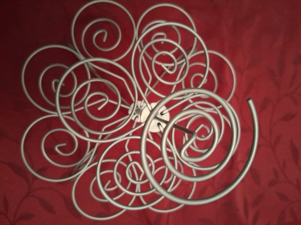 NEW Wilton Cupcakes N' More Dessert Stand Party Display Metal Holds 13 Cupcakes - Image 2 of 3