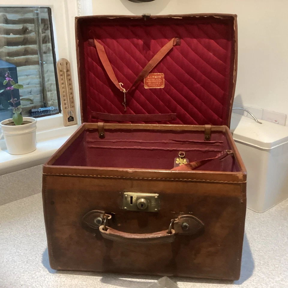 Antique Large Leather Hat Box, Storage Case. c1900 A J White London ( hatmakers) - Image 2 of 4