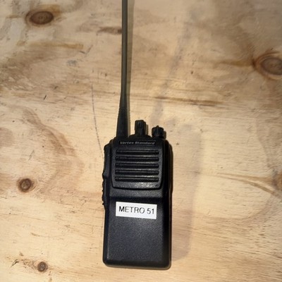 Vertex Standard VX-231-G7-5 UHF Two Way Radio W/Charger & Battery Works