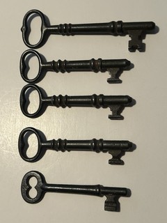 5 Wrought Iron Skeleton Keys Original Antique Victorian Lot