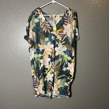 Lightweight and stylish floral print v-neck cover-up. Perfect for throwing over