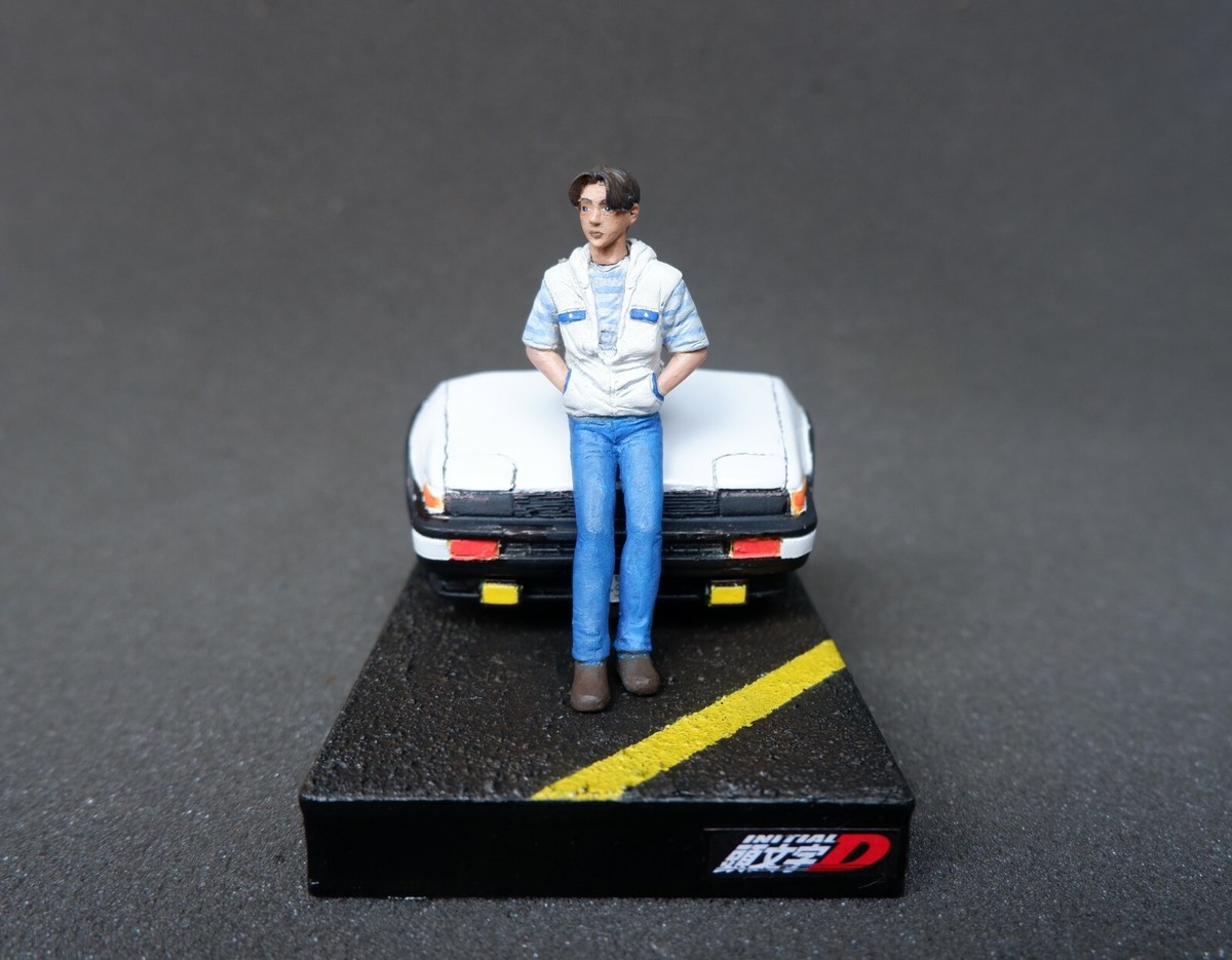 Figure takumi Fujiwara & His car Toyota Trueno AE86 initial D 1/24