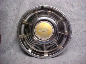 1969 CHEVROLET IMPALA CAPRICE HUB CAP 14"