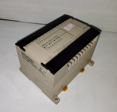 Omron CPM2A-20CDR-A CPM2A20CDRA Programmable Logic Controller 100-240VAC